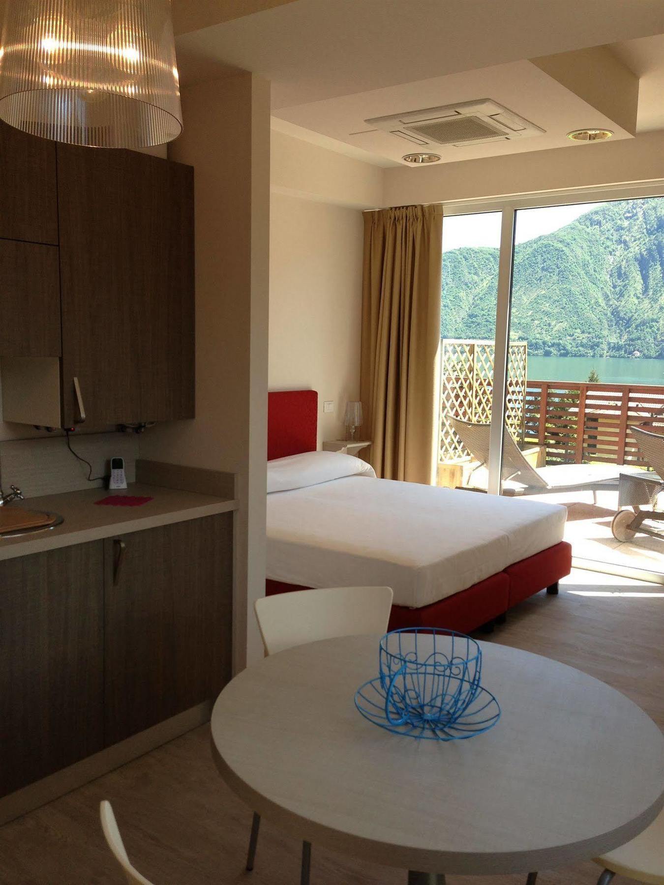 Residence Lenno Bagian luar foto