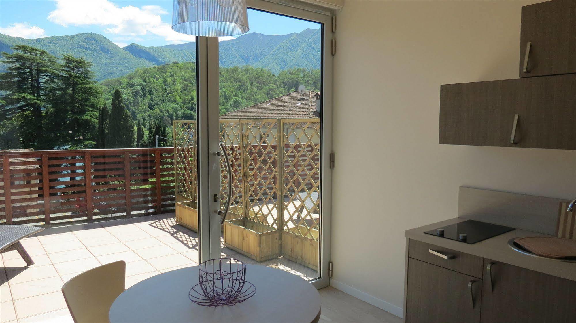 Residence Lenno Bagian luar foto