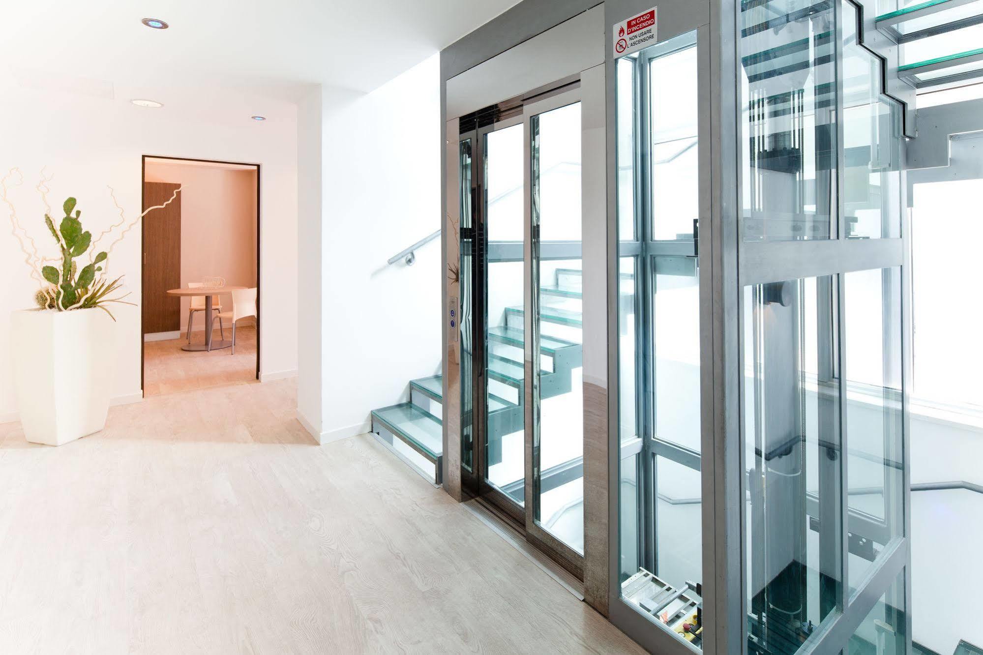 Residence Lenno Bagian luar foto